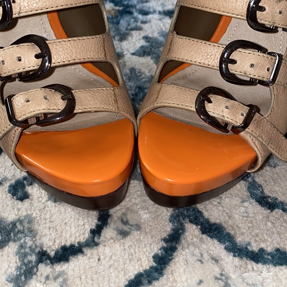 Beautiful Leather Strappy Heel’s by Aldo - Picture 7 of 10